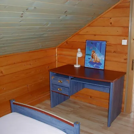 La Combeaute Apartment *