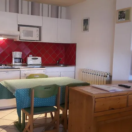 La Combeaute Apartment