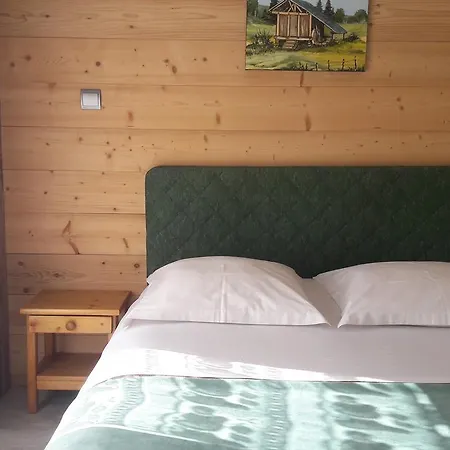 La Combeaute Bed & Breakfast 4*