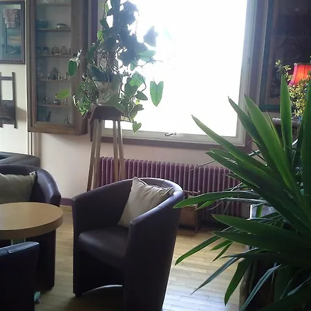Résidence La Combeauté Bed & Breakfast 4*